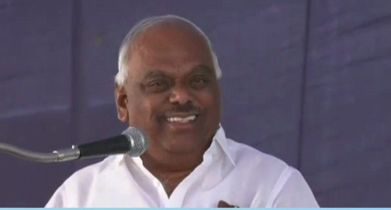 ಮೆಚ್ಚುಗೆ ಕೆಲಸದ ಬದಲು, ಸಮಾಜಕ್ಕೆ ಕೊಡುಗೆ ನೀಡಿ: ರಮೇಶ್ ಕುಮಾರ್