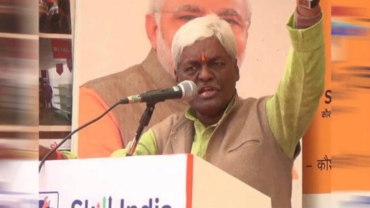 ಬಾಯ್‍ಫ್ರೆಂಡ್ ಇಲ್ಲದಿದ್ದರೆ ಹುಡುಗಿಯರು ಸುರಕ್ಷಿತ: ಬಿಜೆಪಿ ಶಾಸಕ