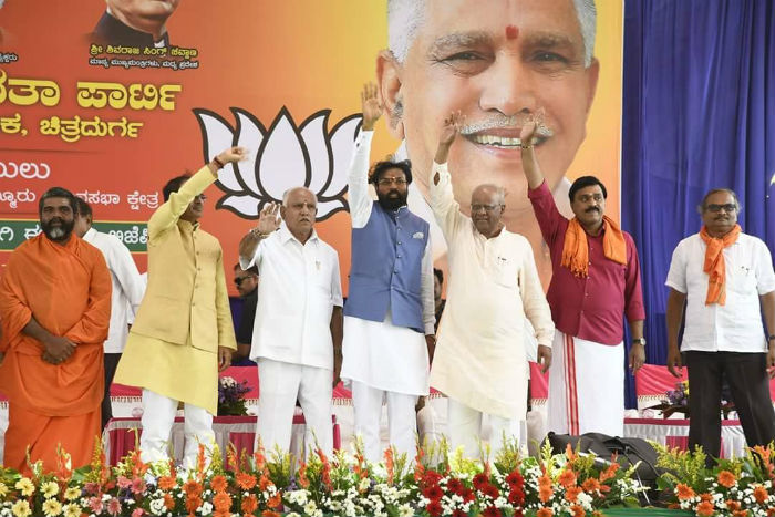 ಸ್ನೇಹಿತರ ಗೆಲುವಿಗಾಗಿ ಫೀಲ್ಡ್ ಗಿಳಿದ ಜನಾರ್ದನ ರೆಡ್ಡಿಗೆ ಬ್ರೇಕ್!