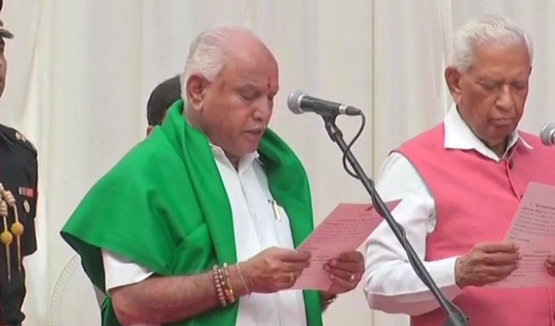 ಶನಿವಾರ 4 ಗಂಟೆಗೆ ಬಹುಮತ ಸಾಬೀತು ಪಡಿಸಿ: ಬಿಎಸ್‍ವೈಗೆ ಸುಪ್ರೀಂ ಸೂಚನೆ