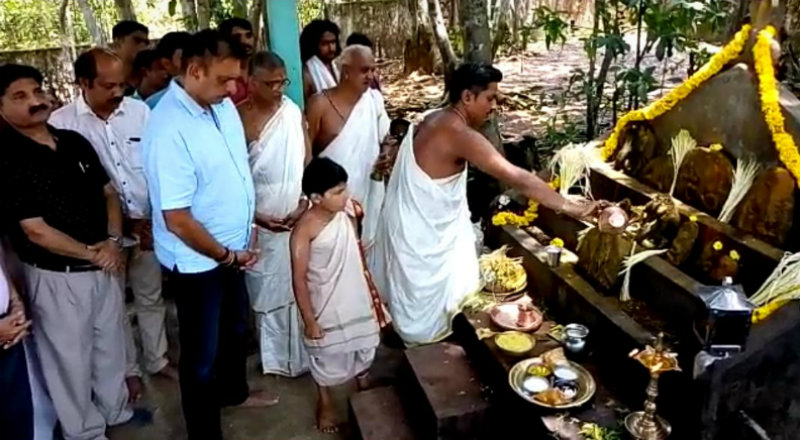 ಟೀಂ ಇಂಡಿಯಾ ಕೋಚ್ ರವಿ ಶಾಸ್ತ್ರಿಯಿಂದ ಉಡುಪಿಯಲ್ಲಿ ನಾಗಾರಾಧನೆ