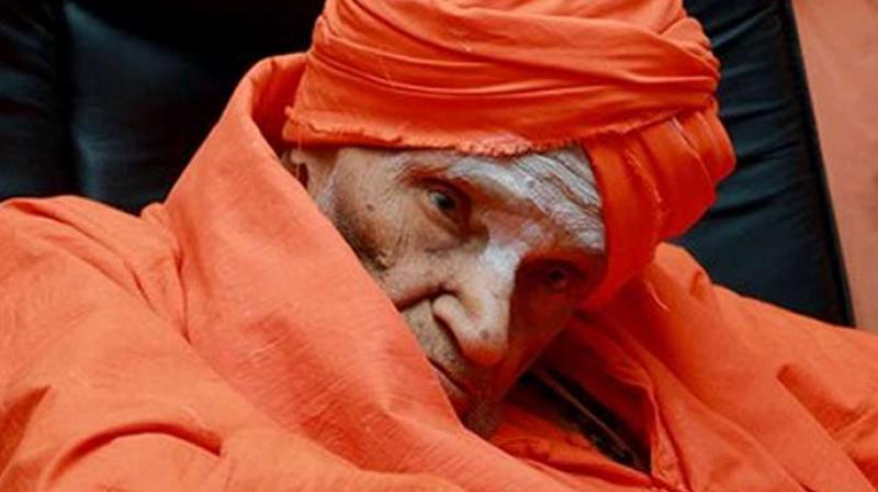 ಮಠದಲ್ಲಿ ಇಷ್ಟಲಿಂಗ ಪೂಜೆ ನೆರವೇರಿಸಿದ ಶತಾಯುಷಿ