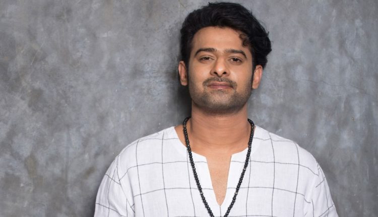ಜಪಾನಿ ಅಭಿಮಾನಿಗಳಿಗೆ ಸರ್‌ಪ್ರೈಸ್‌ ಗಿಫ್ಟ್ ನೀಡಿದ ಪ್ರಭಾಸ್
