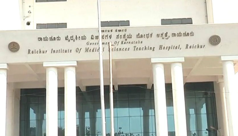 ಅಪ್ರಾಪ್ತ ಸ್ನೇಹಿತರ ನಡುವೆ ಜಗಳ- ದವಡೆಗೆ ಚಾಕು ಹಾಕಿ ಹಲ್ಲೆ