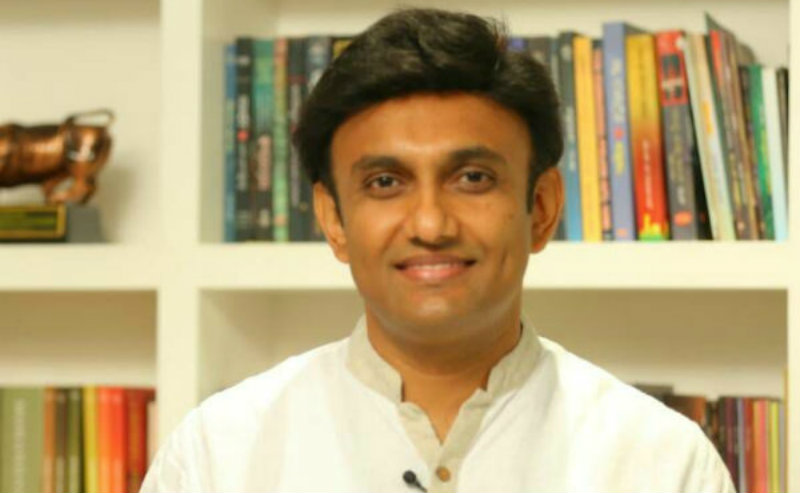 ‘ಕೈ’ ಕೊಟ್ಟು ಕಮಲ ಸೇರ್ತಾರಾ ಸುಧಾಕರ್? ಶಾಸಕರ ತಂದೆ ಸ್ಪಷ್ಟನೆ