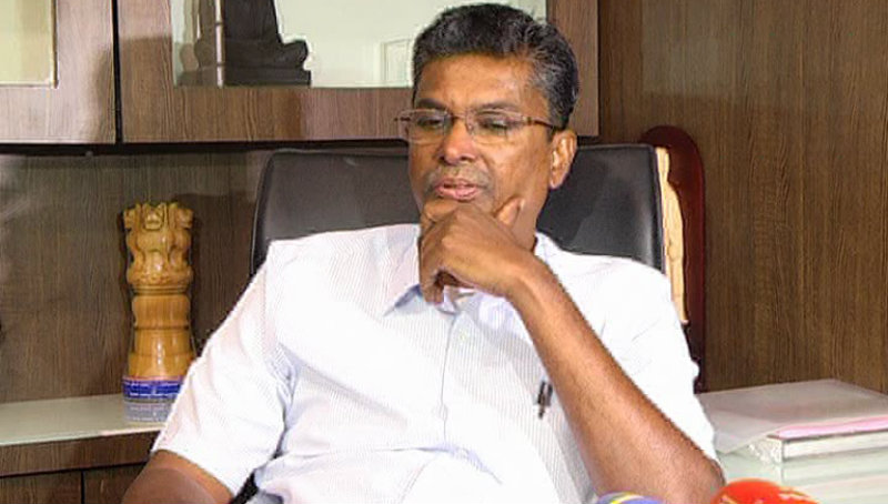 ರಮೇಶ್ ಜಾರಕಿಹೊಳಿ ಇದ್ರೆ ಇರಲಿ, ಹೋದ್ರೆ ಹೋಗ್ಲಿ – ಸತೀಶ್ ಜಾರಕಿಹೊಳಿ ಗುಡುಗು