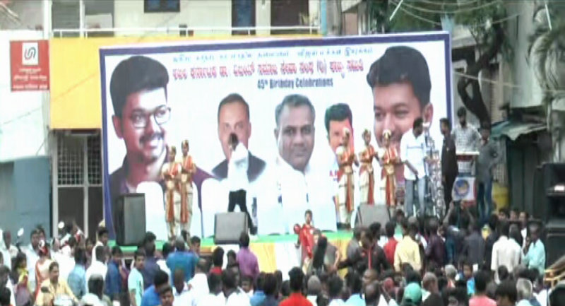 ನಟ ವಿಜಯ್ ಬರ್ತ್ ಡೇ, ತಮಿಳುಮಯವಾದ ಶ್ರೀರಾಂಪುರ – ಕನ್ನಡಿಗರ ಆಕ್ರೋಶ