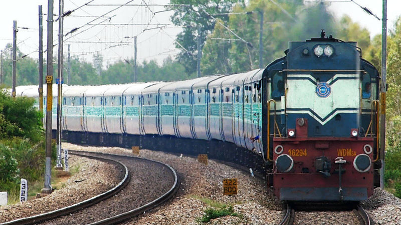 ಮಂಗಳೂರು ಎಕ್ಸ್‌ಪ್ರೆಸ್‌ನಲ್ಲಿ ಸೋಂಕಿತನ ಪ್ರಯಾಣ – ಬೋಗಿಯಲ್ಲಿದ್ದ ಪ್ರಯಾಣಿಕರು ಕೂಡಲೇ ಕರೆ ಮಾಡಿ
