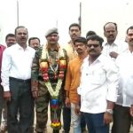 ನಿವೃತ್ತಿಯಾಗಿ ತವರಿಗೆ ಮರಳಿದ ಯೋಧನಿಗೆ ಅದ್ಧೂರಿ ಸ್ವಾಗತ