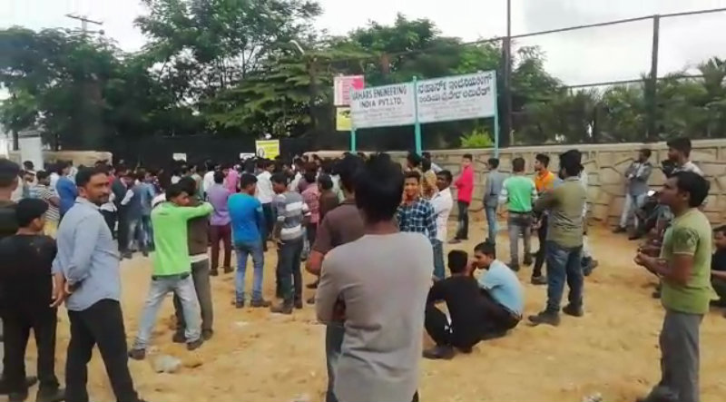 ಯಂತ್ರಕ್ಕೆ ಸಿಲುಕಿ ಕಾರ್ಮಿಕನ ಅರ್ಧ ಕೈ ಕಟ್