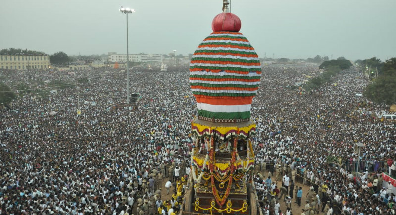 ಗವಿಮಠ ಜಾತ್ರೆಯಲ್ಲಿ ರಾಜಕೀಯ ಮೇಲಾಟ
