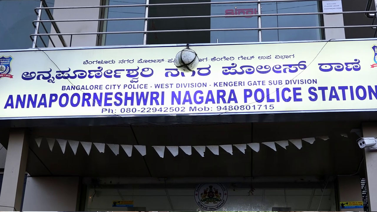 ಸ್ಯಾಂಡಲ್‍ವುಡ್ ನಟ ಕಂ ನಿರ್ದೇಶಕನ ವಿರುದ್ಧ ಅತ್ಯಾಚಾರ ಪ್ರಕರಣ
