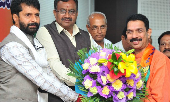 ಪೂರ್ಣಾವಧಿಗೆ ಬಿಜೆಪಿ ರಾಜ್ಯಾಧ್ಯಕ್ಷರಾಗಿ ನಳಿನ್ ಕುಮಾರ್ ಕಟೀಲ್ ಅವಿರೋಧ ಆಯ್ಕೆ