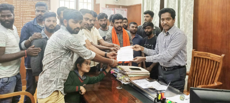 ಕೇರಳ ಪ್ರವಾಸಿಗರಿಗೆ ನಿಷೇಧ ಹೇರಿ- ಡಿಸಿಗೆ ಸಂಘಟನೆಗಳಿಂದ ಮನವಿ