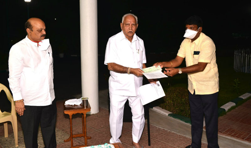 ಕೊರೊನಾ ವಿರುದ್ಧದ ಹೋರಾಟಕ್ಕೆ 16 ಲಕ್ಷ ರೂ. ದೇಣಿಗೆ ನೀಡಿದ ರಾಣೇಬೆನ್ನೂರು ಶಾಸಕ