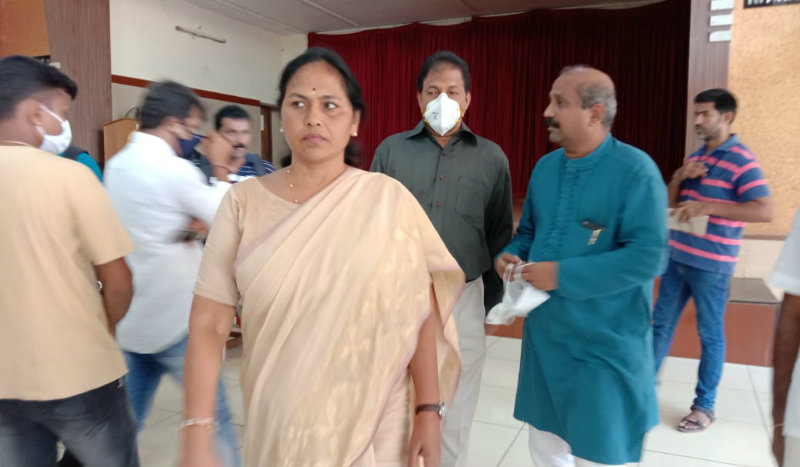 ಕೊರೊನಾ ಜಿಹಾದಿಗಳಿಗೆ ಜೀವಾವಧಿ ಶಿಕ್ಷೆಯಾಗಲಿ: ಕರಂದ್ಲಾಜೆ