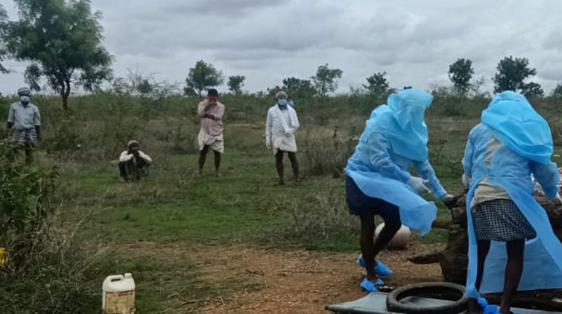 ಮೃತನ ಅಂತ್ಯಕ್ರಿಯೆಗೆ ಕುಟುಂಬಸ್ಥರು ಹಿಂದೇಟು- ಗ್ರಾ.ಪಂ ಅಧ್ಯಕ್ಷ, ಪಿಡಿಒನಿಂದ ಶವಸಂಸ್ಕಾರ