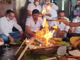 ಡಿಕೆಶಿ ಶೀಘ್ರ ಗುಣಮುಖರಾಗಲು ವಿಶೇಷ ಹೋಮ, ಪೂಜೆ