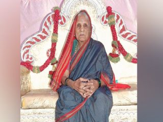 ಮನೆಯಲ್ಲೇ ಚಿಕಿತ್ಸೆ ಪಡೆದು ಕೊರೊನಾ ಗೆದ್ದ 105 ವರ್ಷದ ಅಜ್ಜಿ