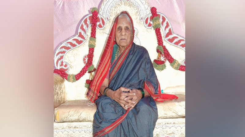 ಮನೆಯಲ್ಲೇ ಚಿಕಿತ್ಸೆ ಪಡೆದು ಕೊರೊನಾ ಗೆದ್ದ 105 ವರ್ಷದ ಅಜ್ಜಿ