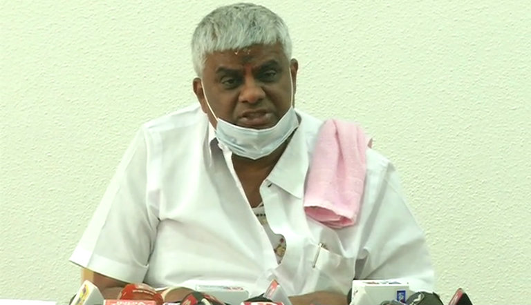 ಹಾಸನ ಜಿಲ್ಲೆ ಕರ್ನಾಟಕದಲ್ಲಿ ಇಲ್ಲವೇ?- ಸರ್ಕಾರಕ್ಕೆ ಹೆಚ್.ಡಿ.ರೇವಣ್ಣ ಪ್ರಶ್ನೆ