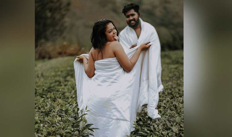 ವೈರಲ್ ಆಯ್ತು ಜೋಡಿಯ ವಿಚಿತ್ರ ಪೋಸ್ಟ್ ವೆಡ್ಡಿಂಗ್ ಫೋಟೋಶೂಟ್