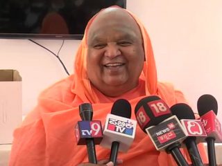 ರಾಜ್ಯ, ದೇಶದಲ್ಲಿ ರಾಜಕೀಯ ವಿಪ್ಲವ: ಕೋಡಿಮಠದ ಶ್ರೀಗಳ ಭವಿಷ್ಯ ವಾಣಿ