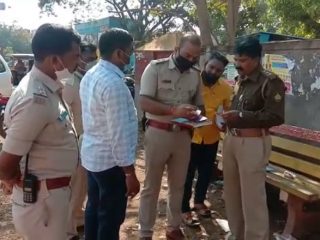 ತಲೆಯ ಮೇಲೆ ಕಲ್ಲು ಎತ್ತಿ ಹಾಕಿ ವ್ಯಕ್ತಿಯ ಬರ್ಬರ ಹತ್ಯೆ