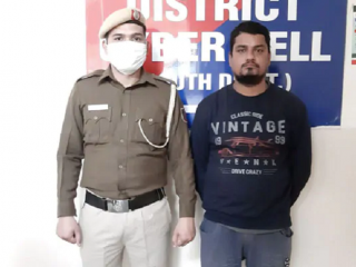 ನಕಲಿ ಬೆತ್ತಲೆ ಫೋಟೋ ಇಟ್ಕೊಂಡು 100 ಮಹಿಳೆಯರಿಗೆ ಬ್ಲ್ಯಾಕ್ ಮೇಲ್