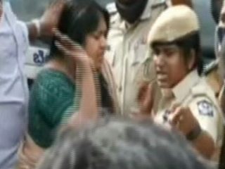 ಶಾಸಕಿ ಸೌಮ್ಯ ರೆಡ್ಡಿ ವಿರುದ್ಧ ಎಫ್‍ಐಆರ್ ದಾಖಲು