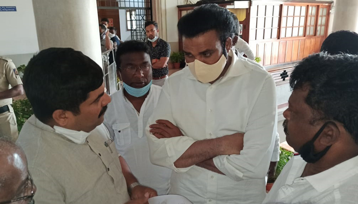 ಸಚಿವ ಶ್ರೀರಾಮುಲುಗೆ ಶಾಸಕ ವೇದವ್ಯಾಸ್ ಕಾಮತ್ ಮನವಿ
