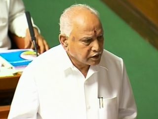 ಸಿದ್ದರಾಮಯ್ಯ ಸುಳ್ಳಿನ ಕಂತೆ, ಮೈತ್ರಿ ಸರ್ಕಾರದಲ್ಲಿ ಕುಮಾರಸ್ವಾಮಿ ಕ್ಲರ್ಕ್ ಆಗಿ ಕೆಲಸ ಮಾಡಿದ್ದಾರೆ: ಬಿಎಸ್‍ವೈ