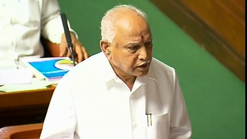 ಸಿದ್ದರಾಮಯ್ಯ ಸುಳ್ಳಿನ ಕಂತೆ, ಮೈತ್ರಿ ಸರ್ಕಾರದಲ್ಲಿ ಕುಮಾರಸ್ವಾಮಿ ಕ್ಲರ್ಕ್ ಆಗಿ ಕೆಲಸ ಮಾಡಿದ್ದಾರೆ: ಬಿಎಸ್‍ವೈ