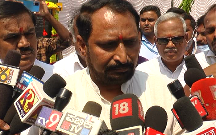 ಬಸ್ ದರ ಏರಿಕೆಯ ಪ್ರಸ್ತಾವನೆಯೇ ಇಲ್ಲ: ಲಕ್ಷ್ಮಣ್ ಸವದಿ