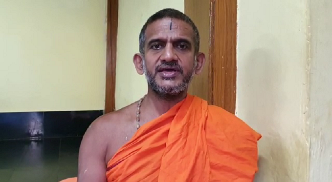 ಅವಹೇಳನ ಮಾಡುವ ಕೃತ್ಯ ಇಲ್ಲಿಗೆ ಕೊನೆಯಾಗಲಿ- ಪೊಗರು ವಿರುದ್ಧ ಪೇಜಾವರ ಶ್ರೀ ಗುಟುರು