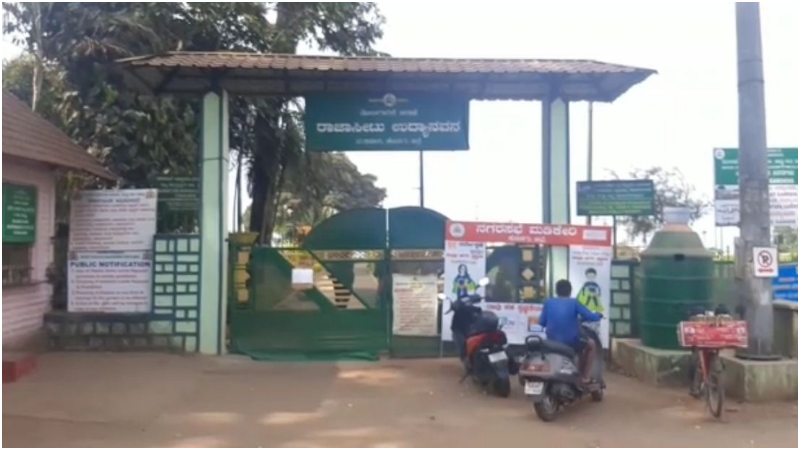 ಕೊಡಗಿನಿಂದ ವಾಪಸ್ ಆಗುತ್ತಿದ್ದಾರೆ ನೂರಾರು ಪ್ರವಾಸಿಗರು