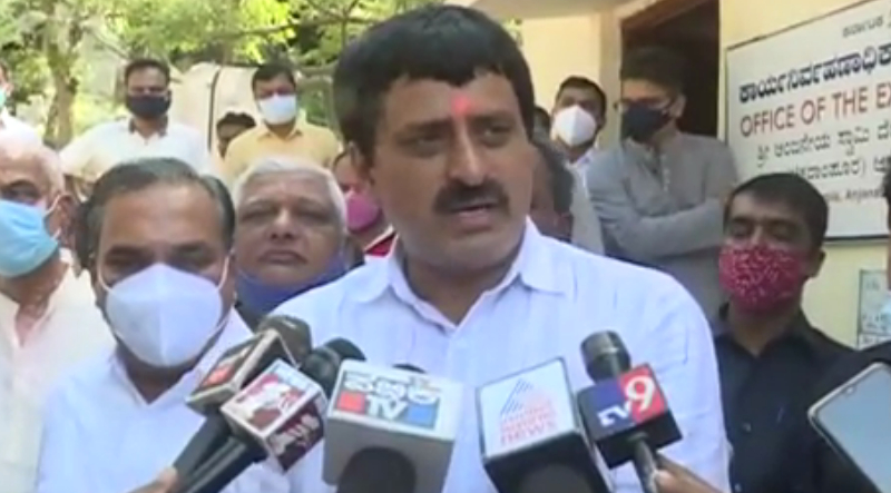 ಬಿಎಸ್‍ವೈ ವಿರುದ್ಧ ಮಾತನಾಡಿದ್ರೆ ನಾವು ಸುಟ್ಟು ಹೋಗ್ತೀವಿ: ಸಿಪಿವೈ
