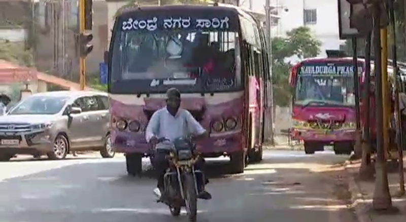 ಬೇಂದ್ರೆ ಖಾಸಗಿ ಬಸ್ ಸಂಚಾರಕ್ಕಿಲ್ಲ ಬ್ರೇಕ್-ಯಥಾಸ್ಥಿತಿ ಕಾಯ್ದುಕೊಳ್ಳುವಂತೆ ಹೈಕೋರ್ಟ್ ಆದೇಶ