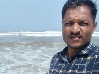 Om beach Selfie death