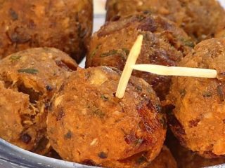 ಗರಂ ಗರಂ ಬ್ರೆಡ್ ಬೋಂಡ ಮಾಡಿ ಸವಿಯಿರಿ