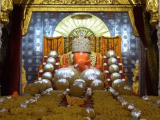 21 ಕೆಜಿಯ ಲಡ್ಡು 18.90 ಲಕ್ಷಕ್ಕೆ ಹರಾಜಾಯ್ತು!