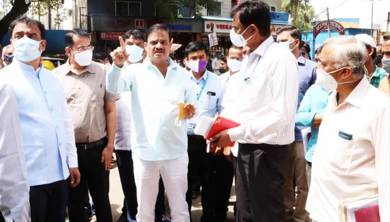 ಯಶವಂತಪುರ RTO ಕಾಂಪ್ಲೆಕ್ಸ್ ಬಳಿ ರಸ್ತೆ ಅಗಲೀಕರಣ ಕಾಮಗಾರಿ ಪರಿಶೀಲಿಸಿದ ಸಚಿವ ಮುನಿರತ್ನ