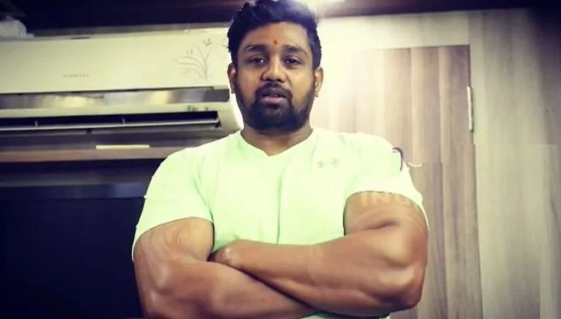 ಸ್ನೇಹಿತನ ಹುಟ್ಟುಹಬ್ಬಕ್ಕೆ 52 ಲಕ್ಷ ಮೌಲ್ಯದ ದುಬಾರಿ ಕಾರು ಗಿಫ್ಟ್‌ ನೀಡಿದ ‘ಮಾರ್ಟಿನ್‌’ ಹೀರೋ ಧ್ರುವ ಸರ್ಜಾ