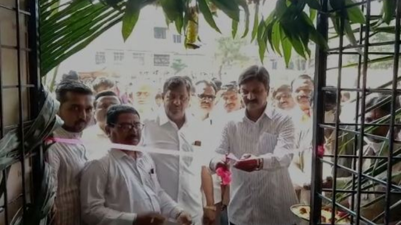 100 ಕೋಟಿ ಲಸಿಕೆ ಸಂಭ್ರಮಾಚರಣೆಗೆ ರಮೇಶ್ ಜಾರಕಿಹೊಳಿ ಚಾಲನೆ