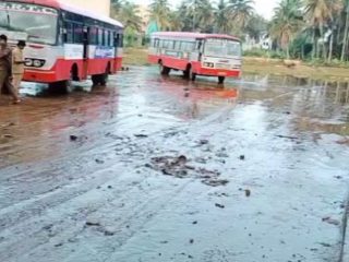 ಕೆಆರ್‌ಪೇಟೆಯಲ್ಲಿ ಮಳೆ ಅವಾಂತರ – KSRTC ಬಸ್ ನಿಲ್ದಾಣ ಸಂಪೂರ್ಣ ಜಲಾವೃತ
