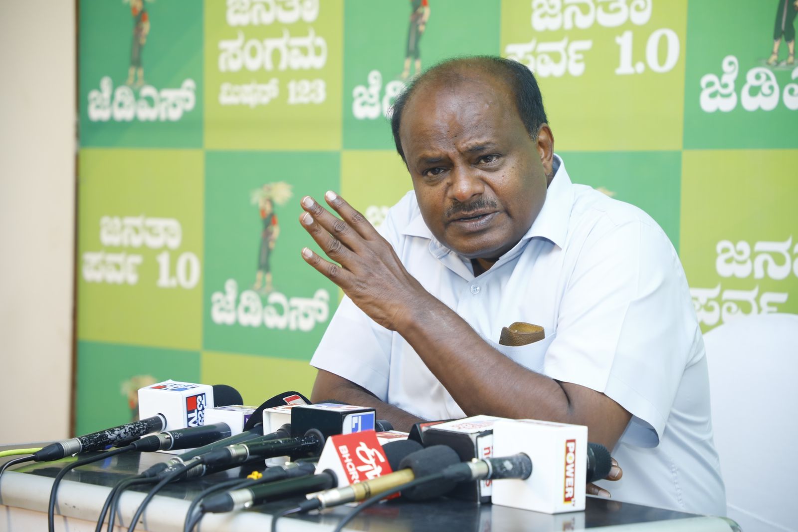 ಮುಸ್ಲಿಂ ಸಮುದಾಯದ ಪರ ಬ್ಯಾಟಿಂಗ್‌ – ಎಚ್‍ಡಿಕೆ ಲೆಕ್ಕಾಚಾರ ಏನು?