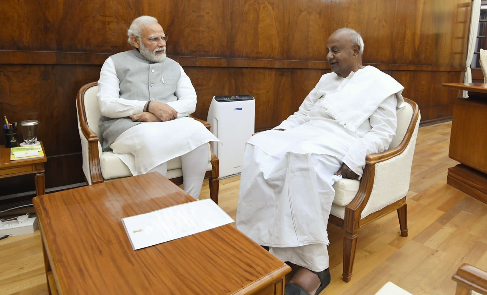 ಮೋದಿ ಜೊತೆ ಹೋದರೂ ನಾನು ಕೇಸರಿ ಶಾಲು ಹಾಕಲ್ಲ, ಕುಮಾರಸ್ವಾಮಿಯೂ ಹಾಕಬಾರದಿತ್ತು – ಹೆಚ್‌ಡಿಡಿ