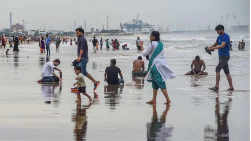 ಕೊರೊನಾ ಭೀತಿ – ಹೊಸವರ್ಷಕ್ಕೆ ತಮಿಳುನಾಡಿನ ಬೀಚ್‍ಗಳಿಗೆ ಪ್ರವೇಶ ನಿರ್ಬಂಧ
