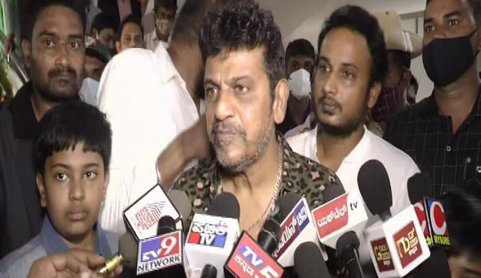 ಸಂಪೂರ್ಣವಾಗಿ ನೋವು ಹೇಳಿಕೊಳ್ಳೋ ಸ್ಥಿತಿಯಲ್ಲಿಲ್ಲ, ಅದರೊಂದಿಗೆ ಬದುಕ್ತಿದ್ದೇವೆ: ಅಪ್ಪು ನೆನೆದ ಶಿವಣ್ಣ