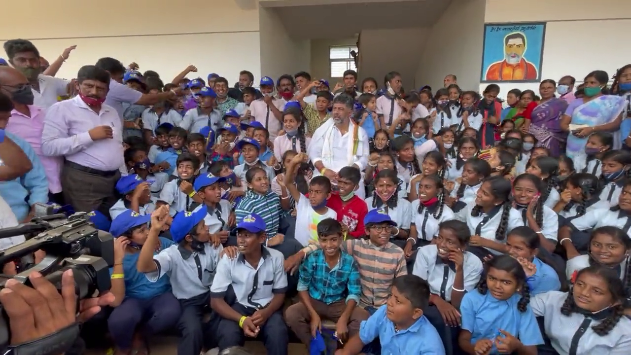Mekedatu Padayatra: ಮಕ್ಕಳನ್ನು ಭೇಟಿ ಮಾಡಿದ್ದ ಡಿಕೆ ಶಿವಕುಮಾರ್‌ ವಿರುದ್ಧ ಕೇಸ್‌